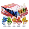 5 meyveli aromayı karıştırın, mini sakızları kupaya yerleştirin 