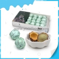 Hediye paketinde matcha aromalı fındıklı gofret çikolata topları 