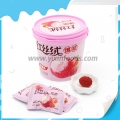 çilek aromalı çikolata dolgulu top 